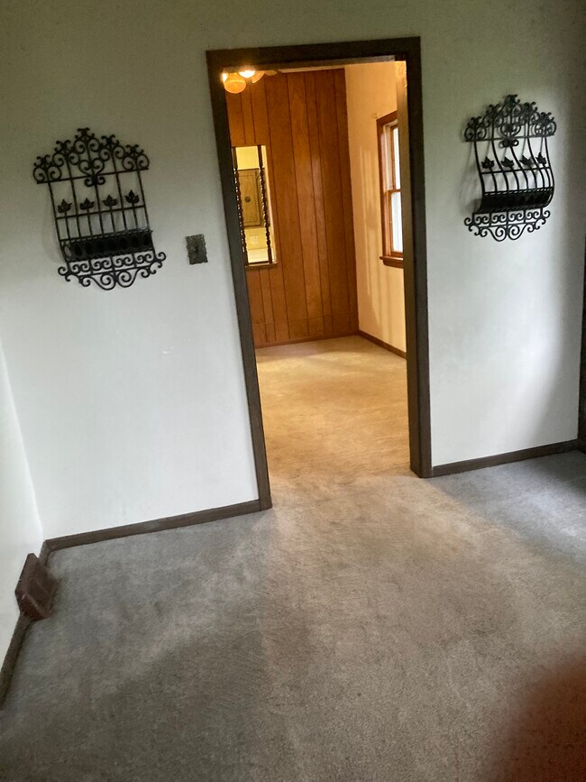 Foto del edificio - 853 Heslep Ave