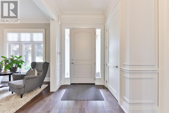 Building Photo - 408 Saville Crescent