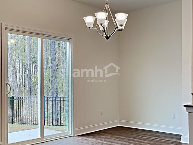 Foto del edificio - 416 Cartess Rd