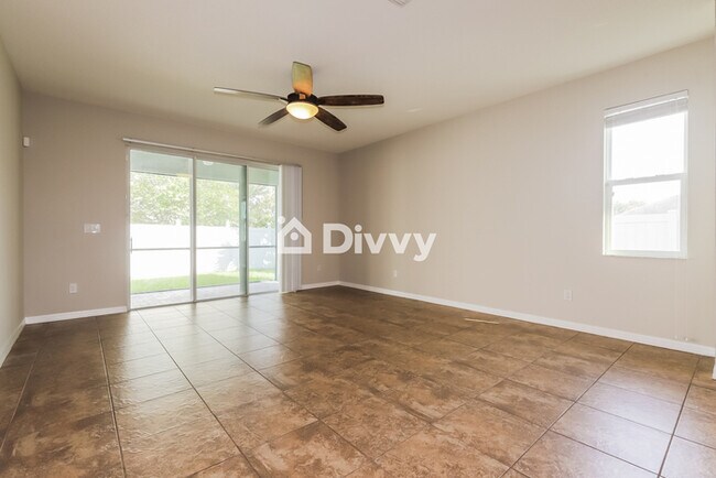 Foto del edificio - 15303 Long Cypress Dr, Ruskin, FL 33573