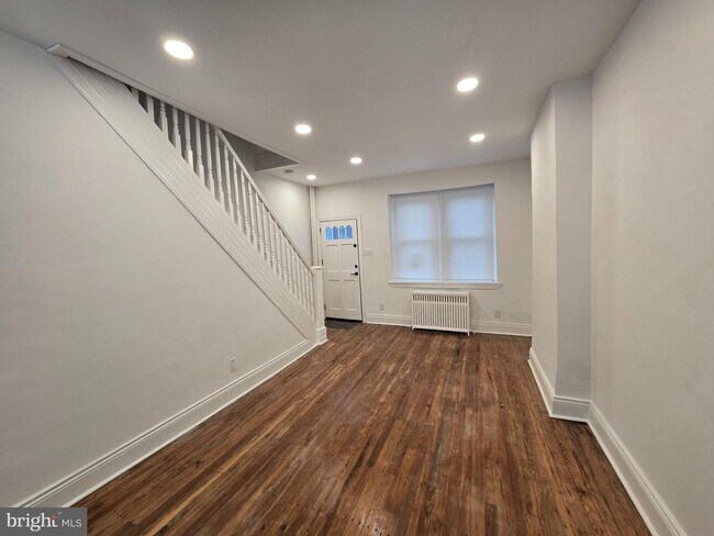 Foto del edificio - 4444 Fleming St