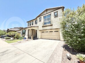 Building Photo - 262 E Lantana Dr