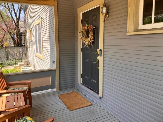 Front door - 1241 Bruck St