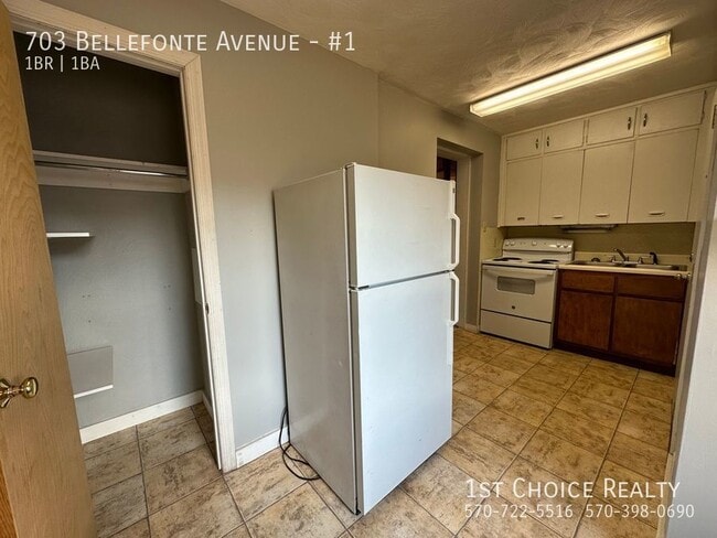 Building Photo - 703 Bellefonte Ave