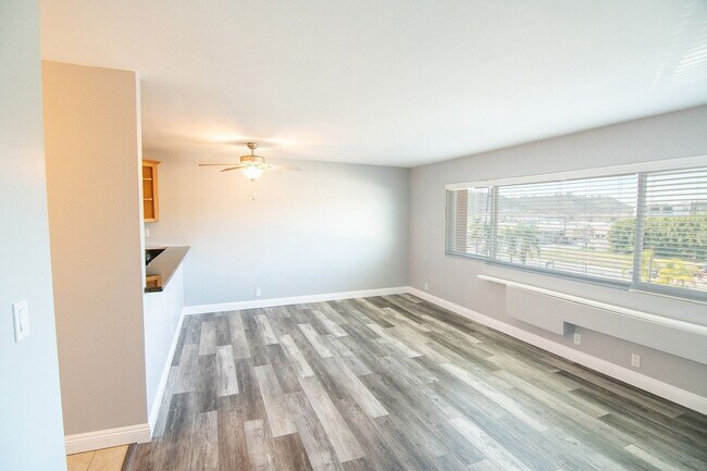 Foto del edificio - Clean & Spacious 1 Bedroom Apartment with ...