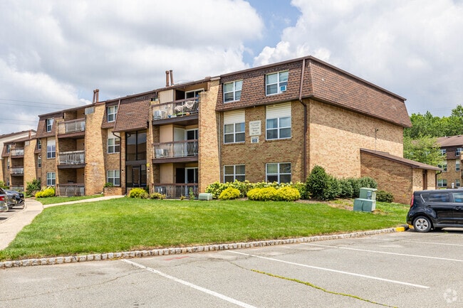 Foto del edificio - Edison and Blueberry Village