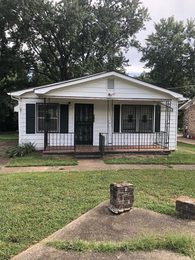 Primary Photo - 6704 Hollow Rd NW