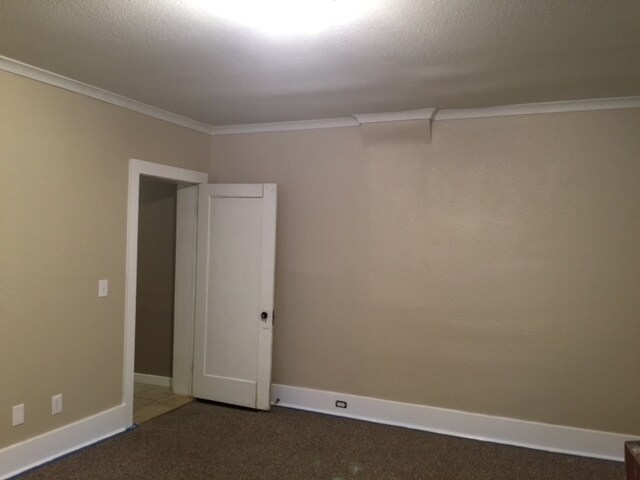 Foto principal - 406 S Washington St