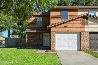 Building Photo - 11365 Tanager Dr S