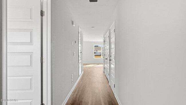 Foto del edificio - 7063 George Day Ln