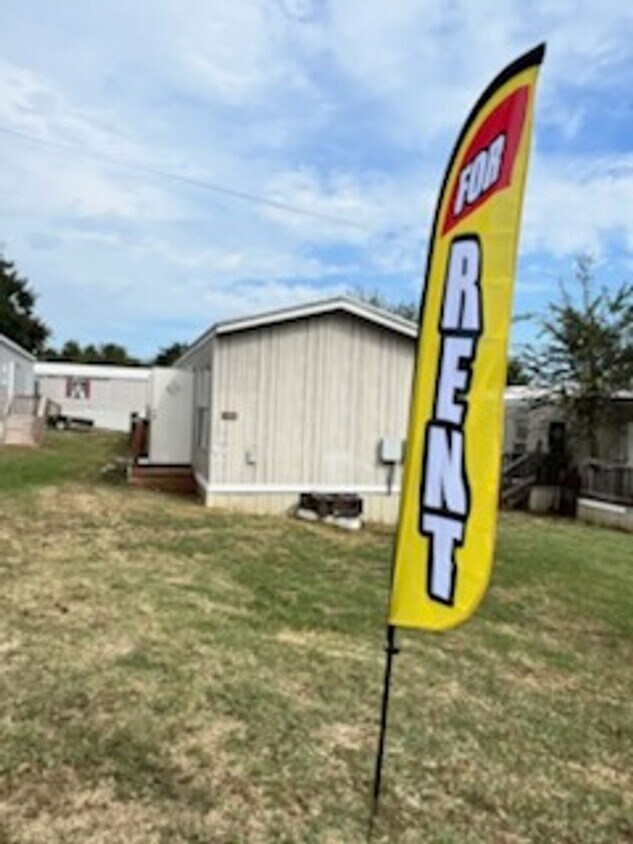 Primary Photo - 510 W Alabama Ave