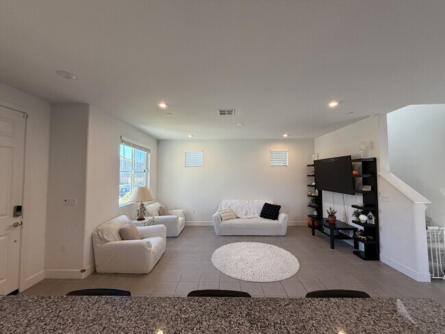 Foto del edificio - 2062 Cottonwood St