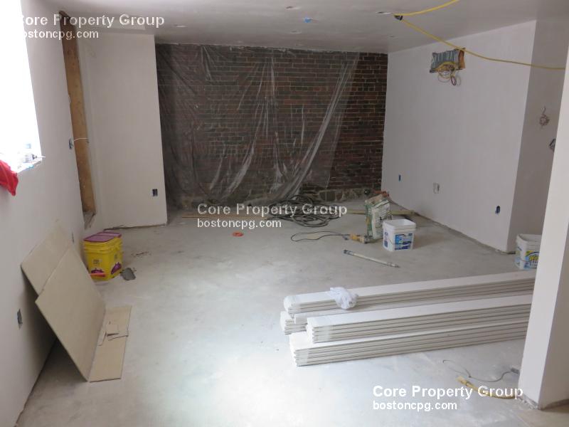Primary Photo - 19 Park St