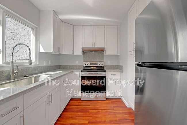 Photo - 995 Awaawaanoa Pl Townhome