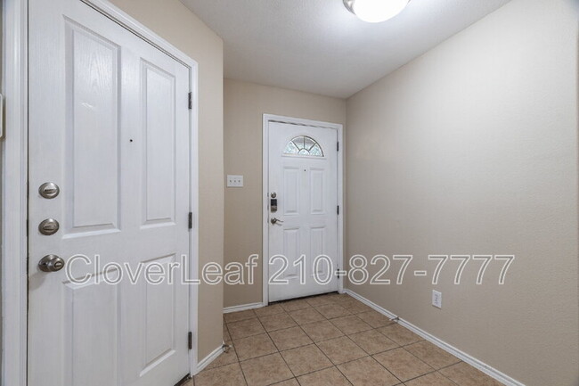 Building Photo - 9810 Magnolia Run