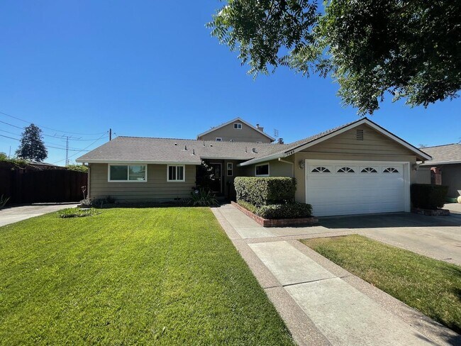 Building Photo - 1480 Kimberly Ct