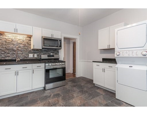 Foto del edificio - 33 Putnam Ave