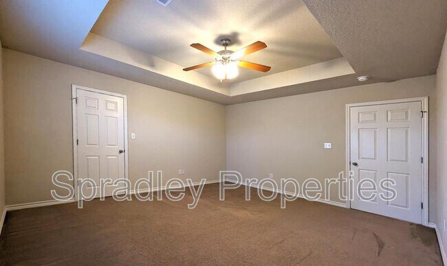 Building Photo - 208B Andy Ln