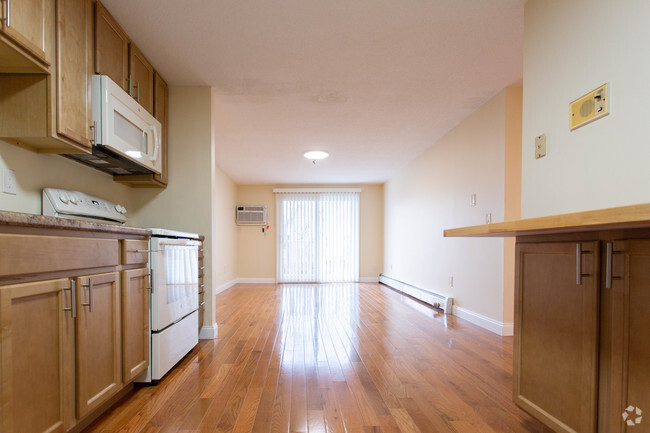 1 Bd, 1 Ba - Kitchen - Hampton Arms Apartments