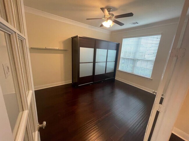 Foto del edificio - 3903 Birch Vale Ln