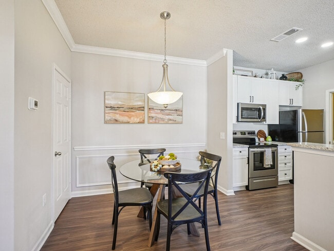 Building Photo - The Berkeley At Southpoint