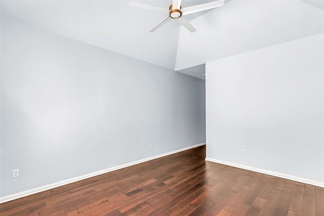 Building Photo - 2330 Summit Way Ct