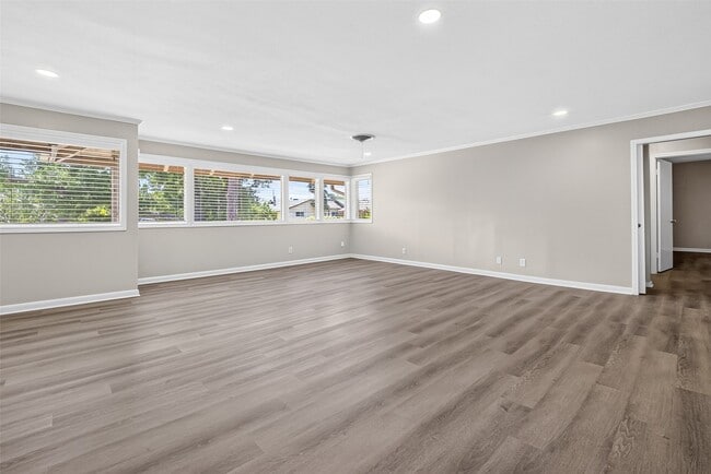 Foto del edificio - 6305 Crab Orchard Rd