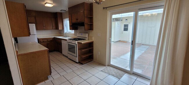 Foto del edificio - Welcome to Hueneme Bay!  Exclusive 55+ Com...