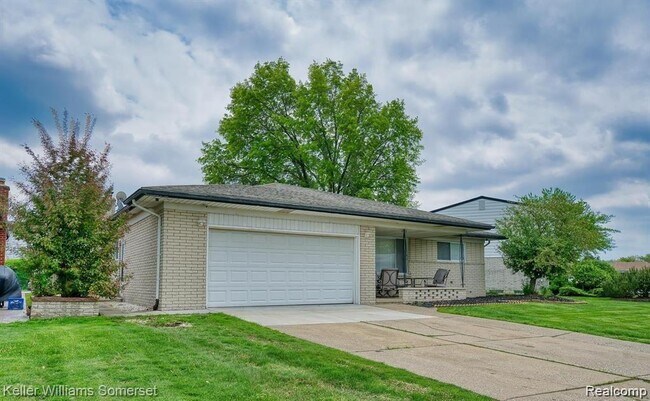 Foto del edificio - 34486 Hawke Dr