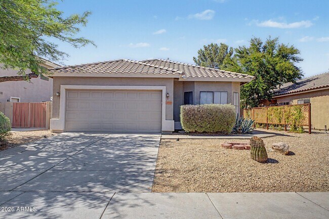 Building Photo - 8868 W Laurel Ln