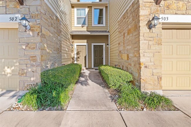 Foto del edificio - 1620 Bryant Dr