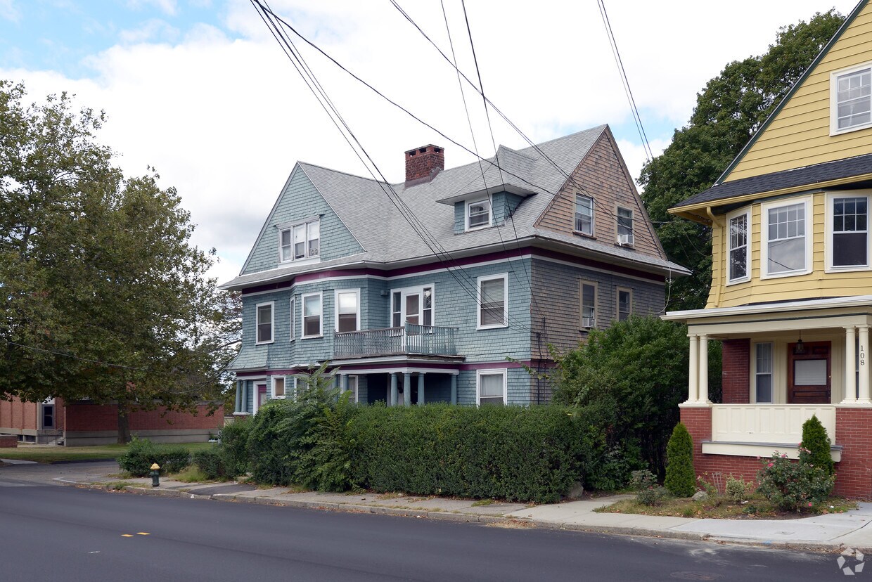 Building Photo - 104 Olney St
