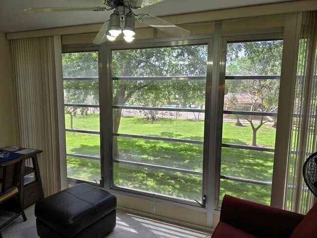 Foto del edificio - 1501 Cayman Way