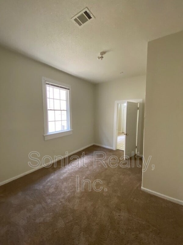 Foto del edificio - 2916 Third St