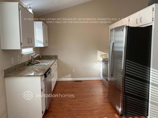 Foto del edificio - 6827 Summit View Dr