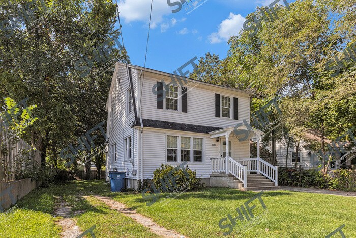 Primary Photo - 1219 Ball - updated single family home