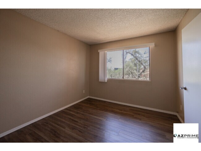 Foto del edificio - Stylish 2/2 Phoenix Condo in Prime Location!