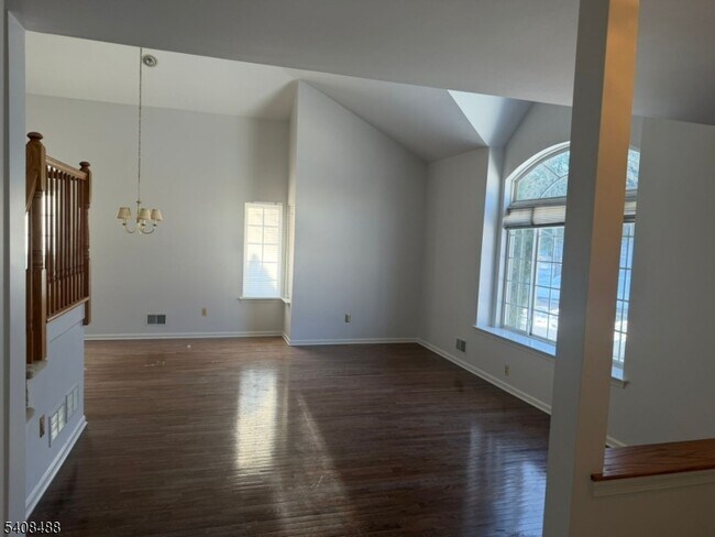 Building Photo - 14 Schindler Ct