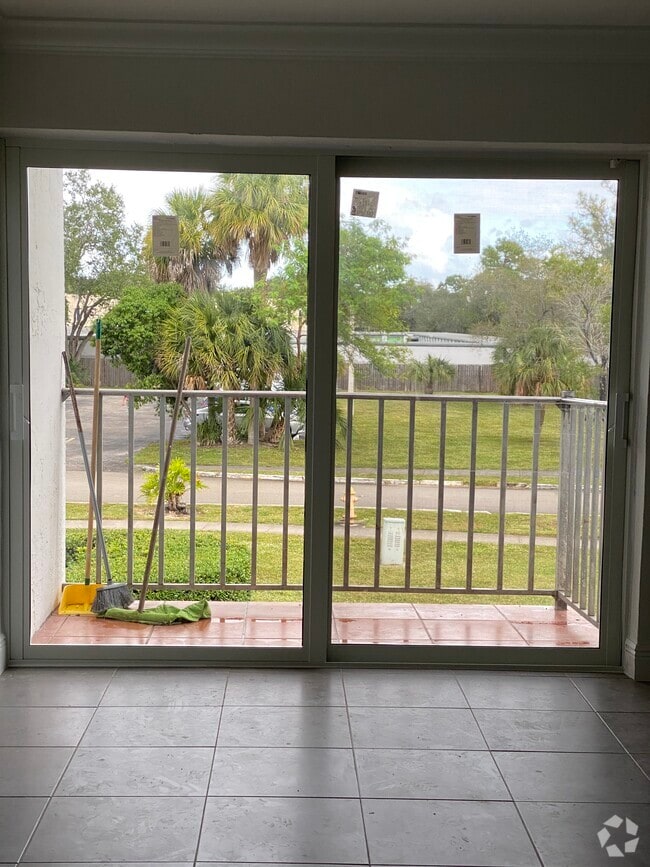 Kendall Sunset Apartments under 2,500 Miami, FL 4 Rentals