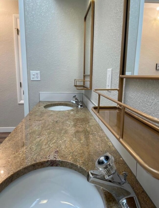 Photo - Vance Apartment