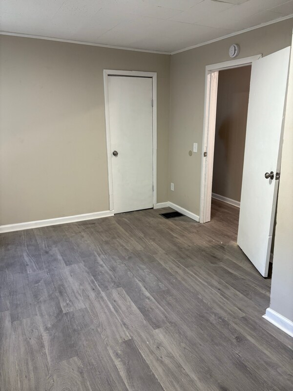 Foto del edificio - 391-393-393 Glenwood Ave