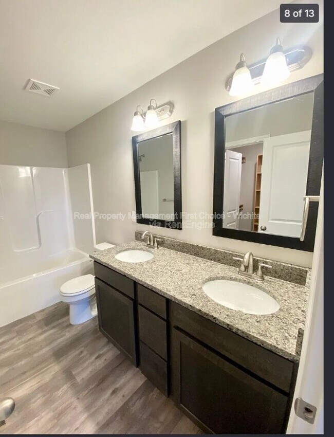 Foto del edificio - 5321 N Toben Ct