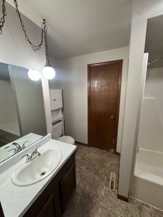 Foto del edificio - 6918 Decatur Rd