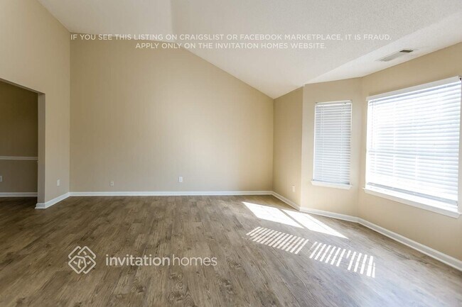 Building Photo - 3884 Riverview Chase Bluff