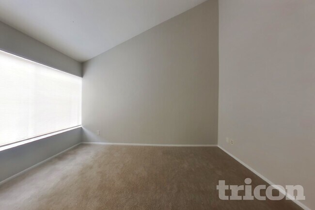 Foto del edificio - 3031 W Mercer Ln