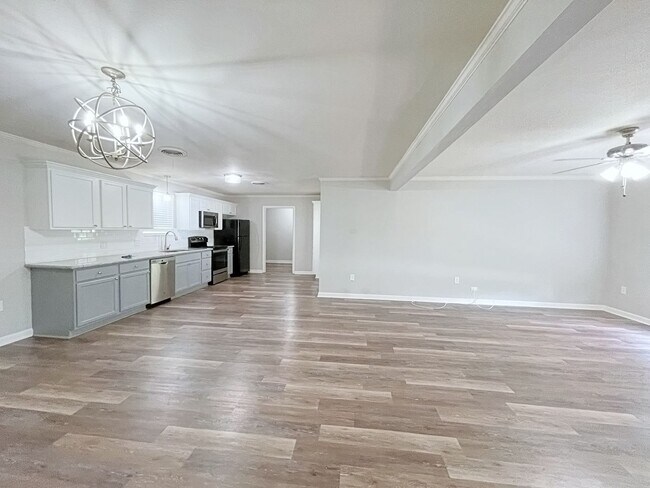 Building Photo - 3 Bedroom House off Old Hammond Hwy