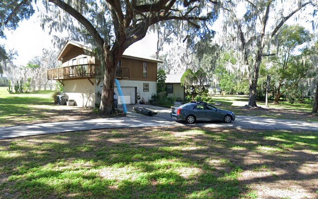 Building Photo - 5915 Oakmont Ln