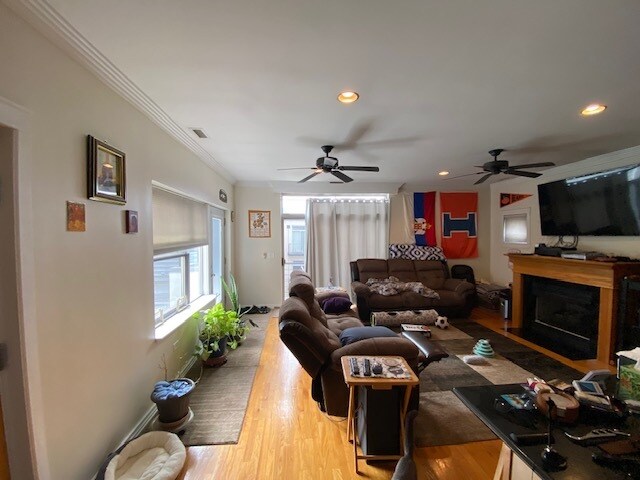 Foto del edificio - 1808 S Michigan Ave