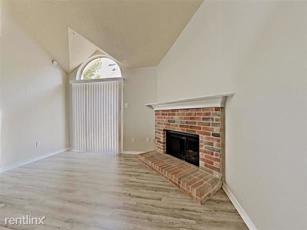 Building Photo - 3 br, 2 bath House - 6829 Driffield Circle W