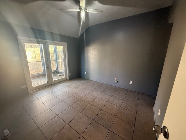 Building Photo - 22217 Diane Dr